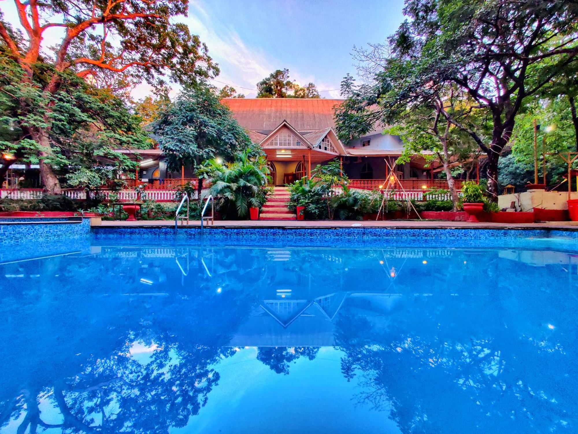 Ashok Hotel Matheran Exterior foto